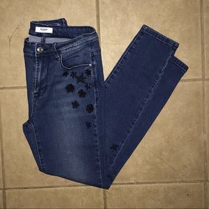 Kensie Skinny Mid Rise Stretch Women’s Jeans 2/26